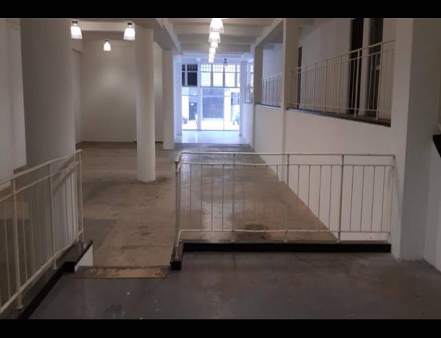 466M² BUILDING TO LET IN WOODSTOCK